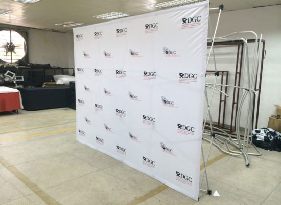 Pop-up-Media-Wall